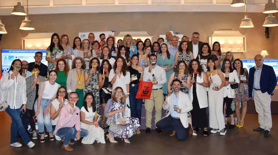 El Colegio Oficial de Enfermería de Toledo entregaba sus reconocimientos en Talavera de la Reina con motivo del Día Internacional.
