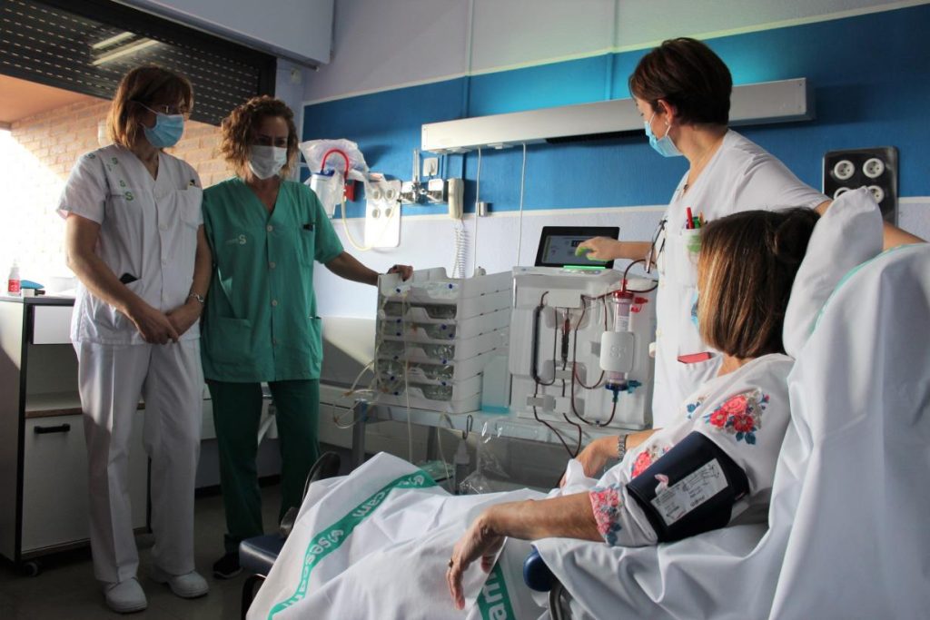 Los hospitales públicos de Albacete, Toledo y Guadalajara avanzan en la implantación de la hemodiálisis domiciliaria.